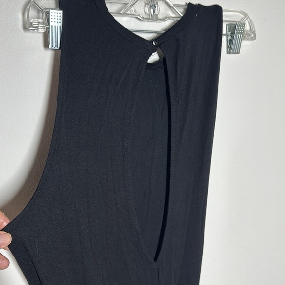 Caleigh & Clover Black sleeveless elastic waist pull on jumpsuit Sz M - Picture 6 of 6